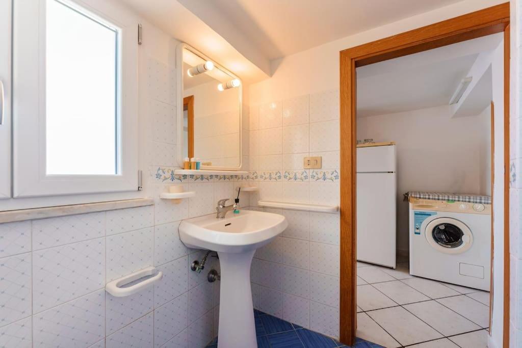 La Casa Di Nina A Corricella Apartment Procida Luaran gambar